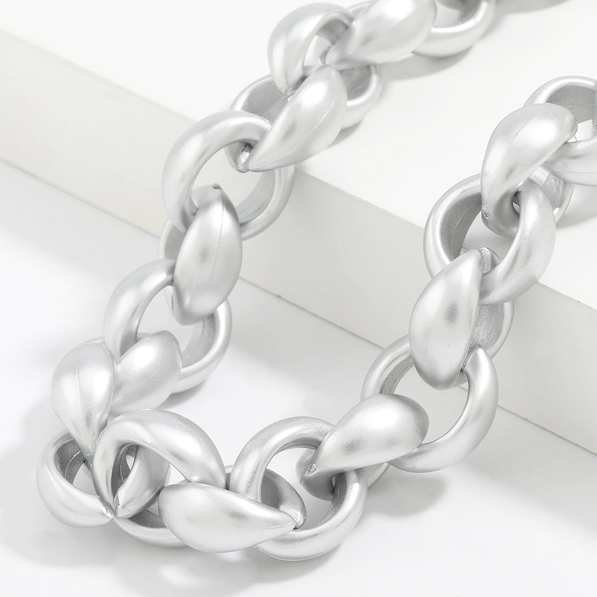 Shiny chain-like alloy necklace sweater chain