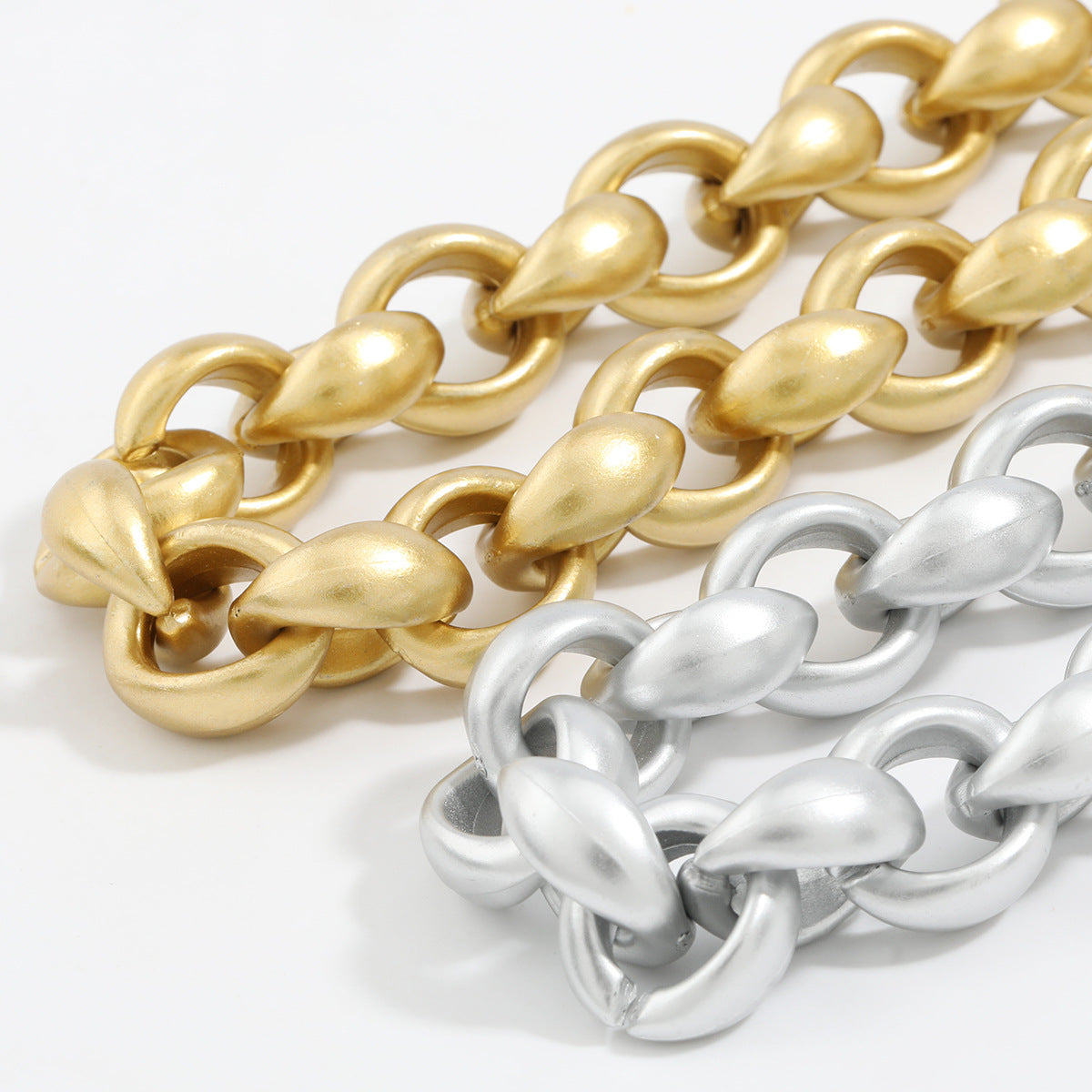 Shiny chain-like alloy necklace sweater chain